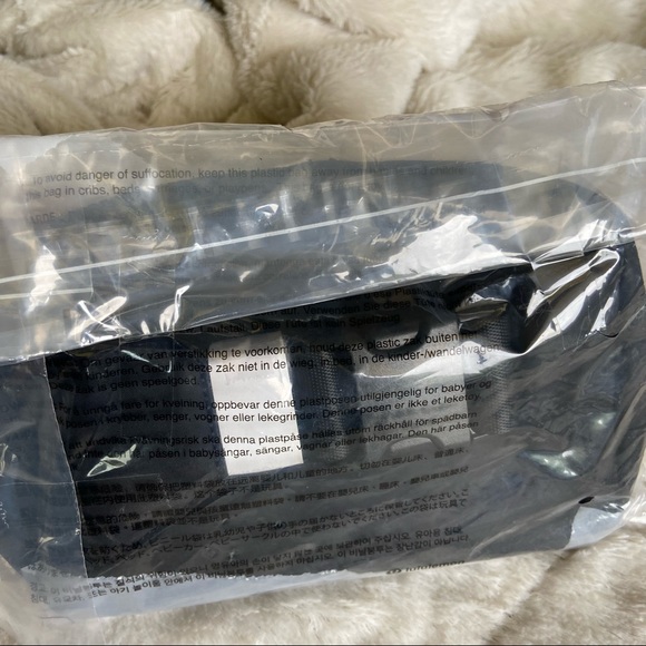 NWT Large Lululemon Everywhere Belt Bag - Picture 3 of 14